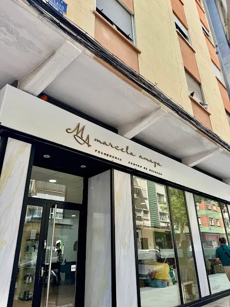 Peluquería Marcela Amaya - Centro de Belleza - Peluquería en Málaga - foto 4