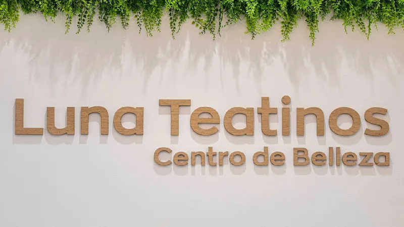 Luna Teatinos Centro de Belleza - Peluquería en Málaga - foto 2