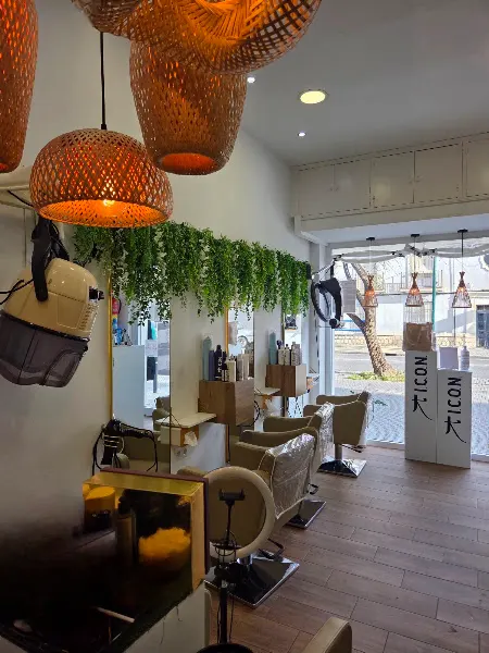El Tocador Hair Salon - Ana Alcoholado - Peluqueria Orgánica/Natural y Extensiones Malaga - Peluquería en Málaga - foto 2