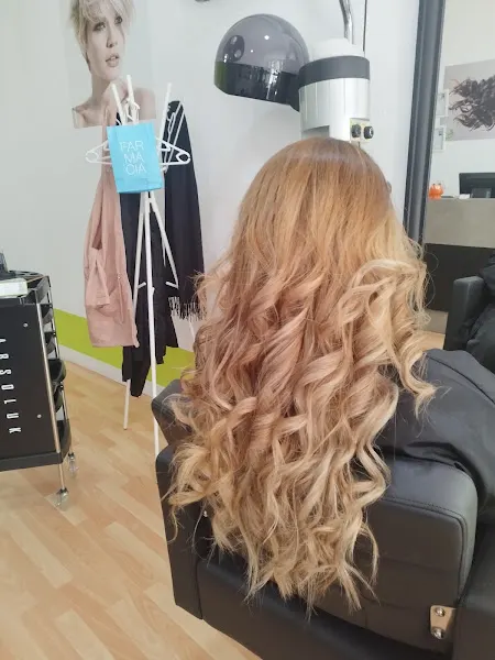 Salón Luna Style Peluquería & Belleza - Peluquería en Murcia - foto 2