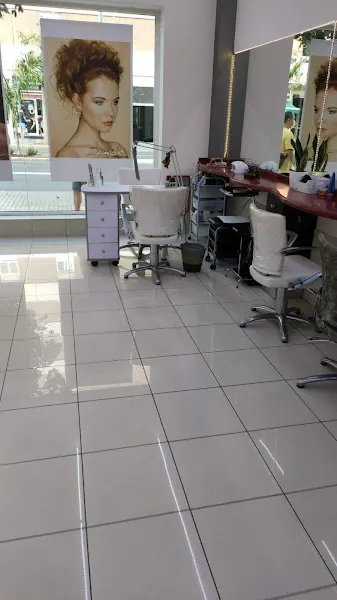Dania Peluquerías