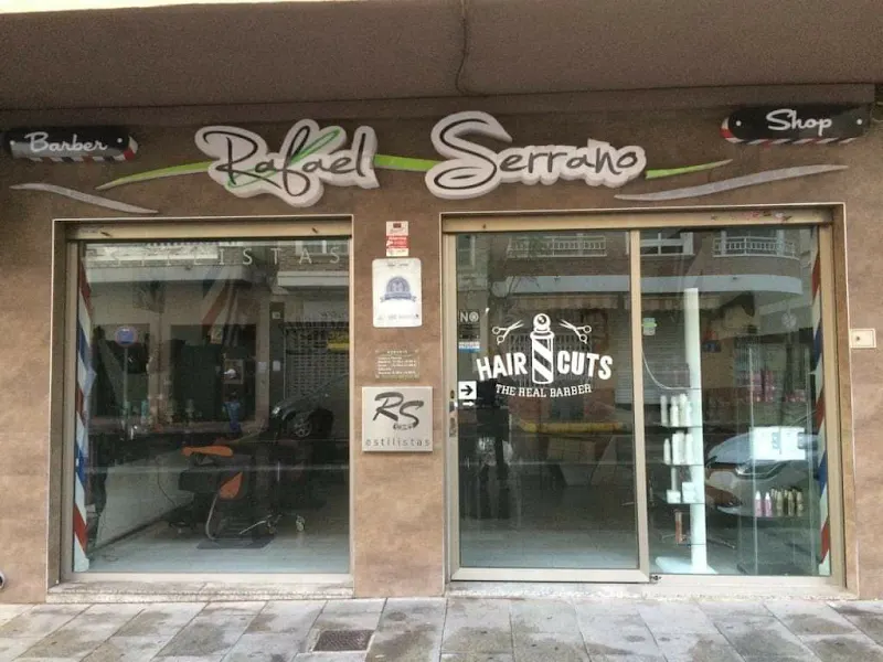 BARBERIA PELUQUERIA INFANTIL Y DE ADULTOS RAFAELSERRANO - Torrevieja