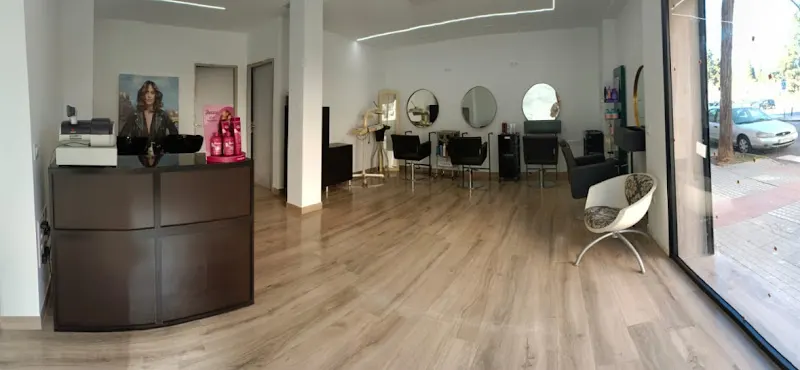 LOLA SÁNCHEZ PELUQUERÍA