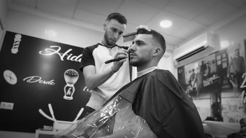 Peluqueria Hidalgo - Barbería en Vélez-Málaga - foto 2