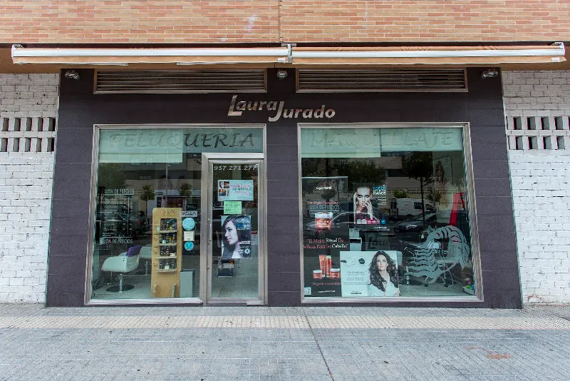 Peluquería-Maquillaje Laura Jurado - Peluquería en Córdoba - foto 3