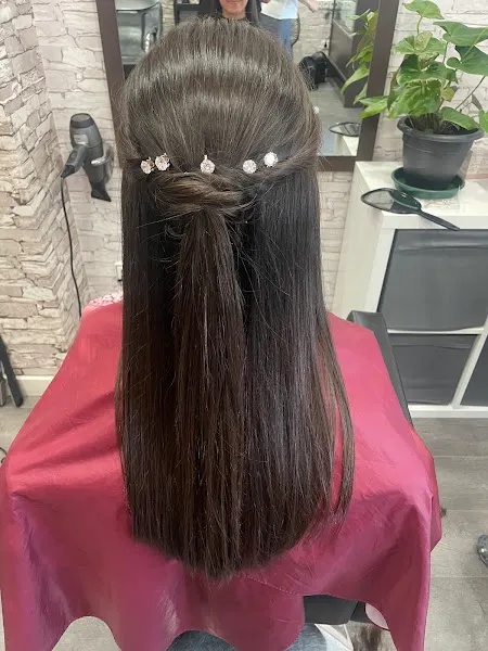 Entre rizos y bigotes - Peluquería en Valladolid - foto 2
