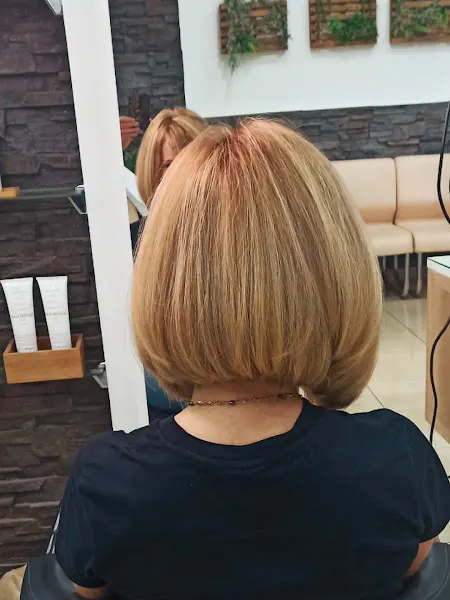 María Sandra Crespillo Núñez - Peluquería en Vélez-Málaga - foto 2