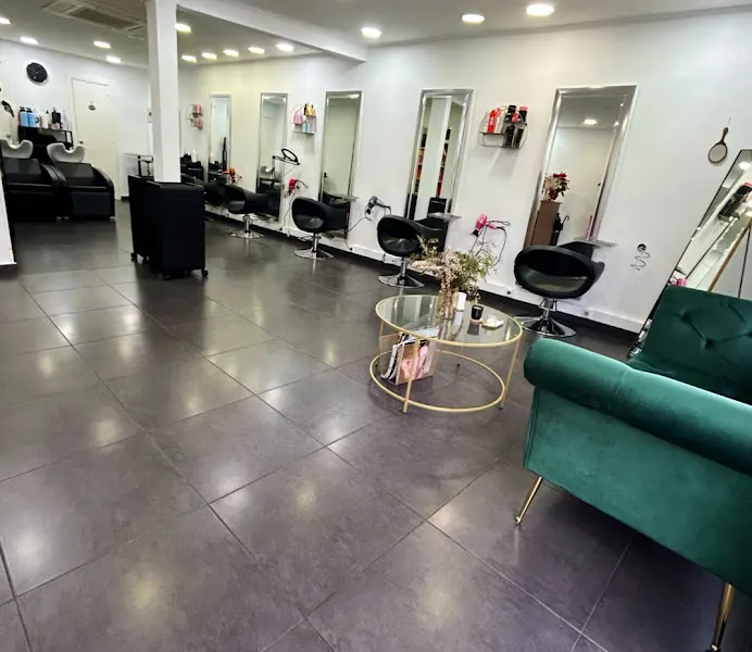 Constanza Mesa Hair Salon - L'Hospitalet de Llobregat