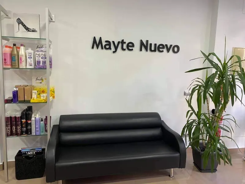 Mayte Nuevo home dona. - L'Hospitalet de Llobregat
