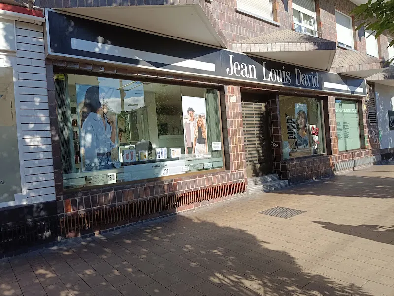 Jean Louis David - Peluquería en Vitoria-Gasteiz - foto 2