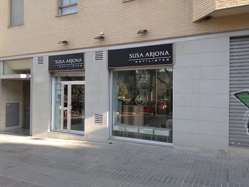 Susa Arjona estilistes - Peluquería en Torrent - foto 2