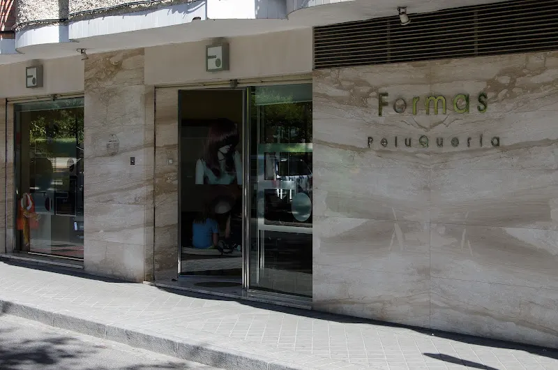 Peluquería Formas - Peluquería en Granada - foto 3