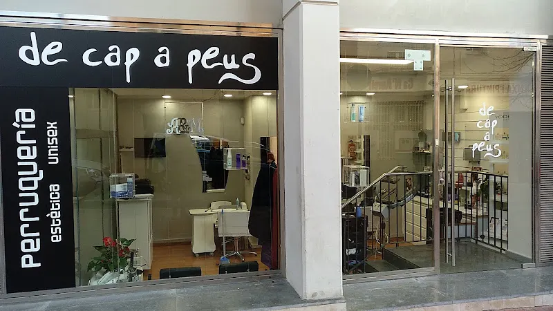 De Cap A Peus