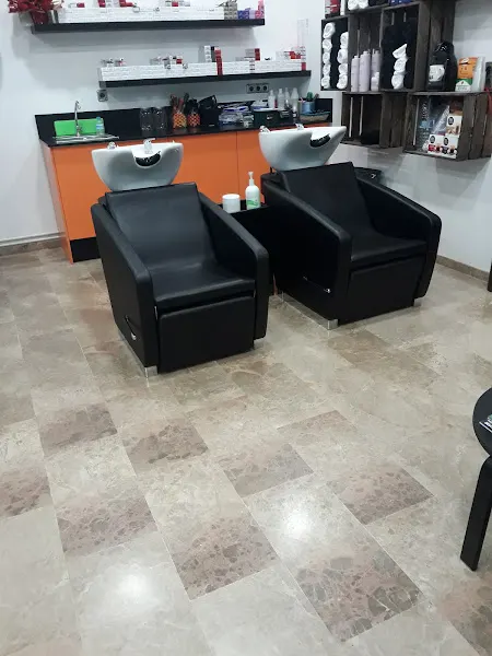 Vg Estilistas - Peluquería en Badalona - foto 2