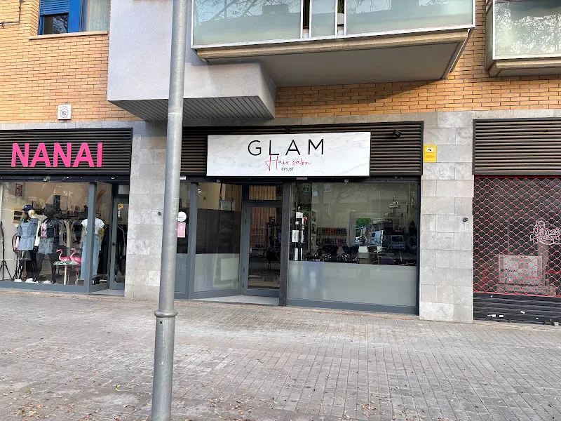 Glam Hair salón stylist - Badalona
