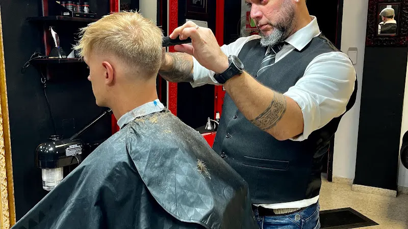 Codigo De Caballeros salón - Barbería en Fuengirola - foto 2