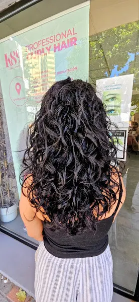 MANUELA REYES PELUQUERÍA ORGÁNICA