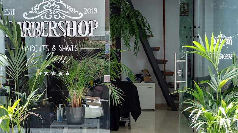 Peluquería la creme barbershop haircuts & shaves - Peluquería en Santa Cruz de Tenerife - foto 2