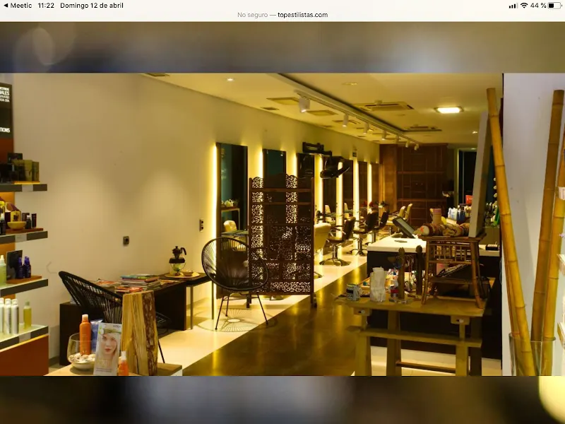 Top Estilistas - Peluquería en Pamplona - foto 2