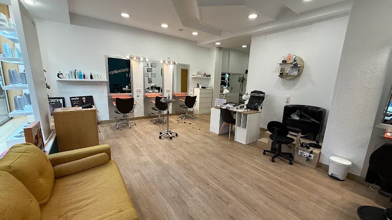 Peluquería Garazi Lorente - Peluquería en Pamplona - foto 2