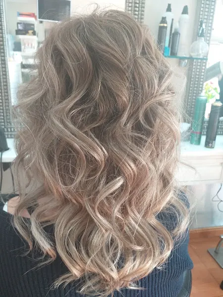 Mercedes Ferreiro Peluquería y Belleza - Peluquería en Fuenlabrada - foto 2