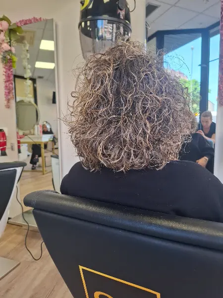 Silvia Caravaca Peluquería Y Estética