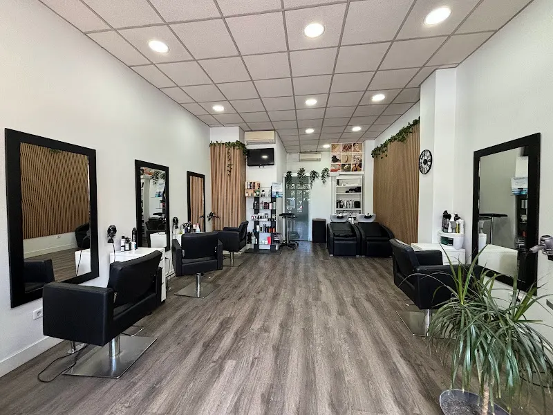 Kayra Peluqueros - Peluquería en Getafe - foto 2