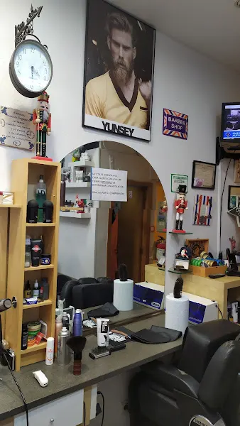 Peluquería de Caballeros Avelino - Barbería en Avilés - foto 2
