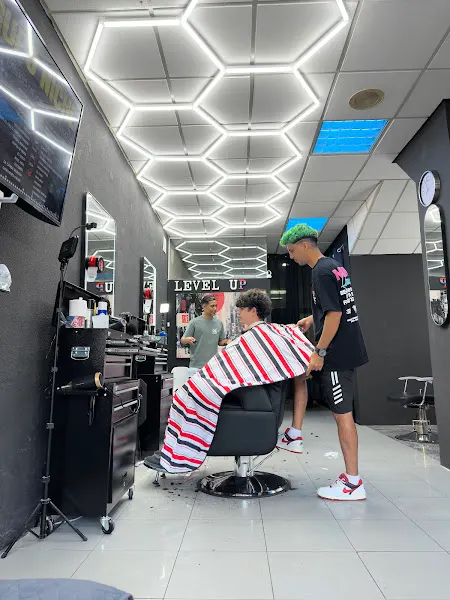 Barberia LEVEL UP (Parque Lisboa, Alcorcon) - Alcorcón