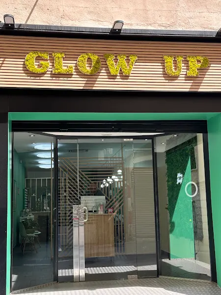 Glow Up Hair Salon - Manresa