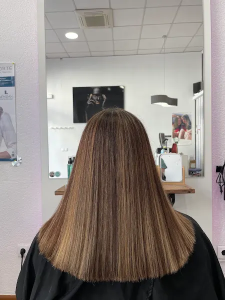 Cocos Estilistas - Peluquería en Alfas del Pi (l) - foto 2