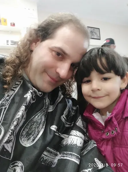 Peluqueria miguel parla - Barbería en Parla - foto 2