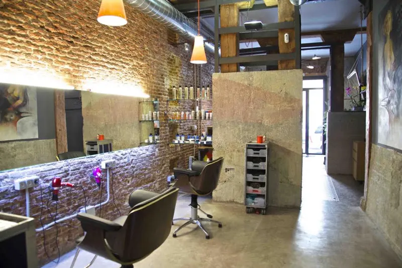 Lonza Salon