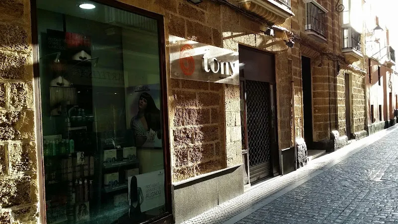 PELUQUERÍA TONY