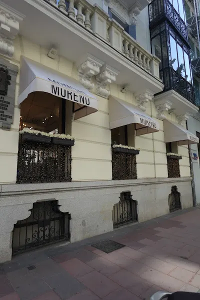 Salón Moncho Moreno Velazquez