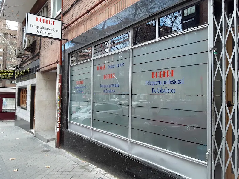 Peluquería Pro.de caballeros ROBERT l Fundada en 1966 - Madrid