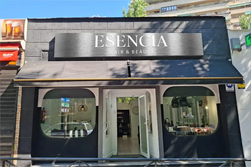 Esencia Hair & Beauty - Peluquería en Madrid - foto 2