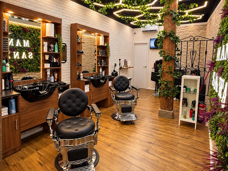 Barbería peluquería Mano Santa - Madrid