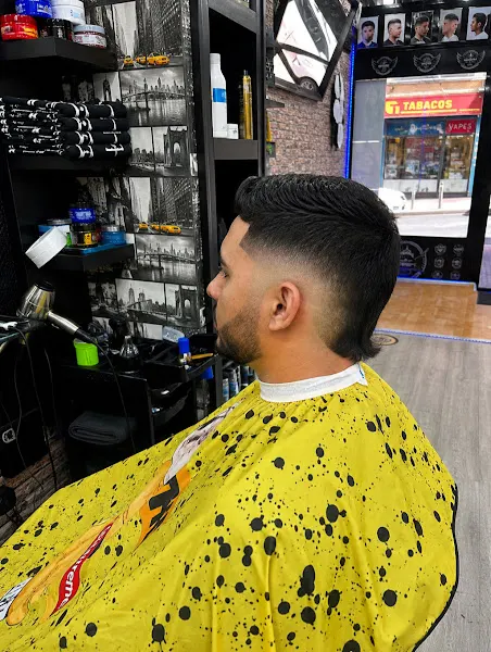 Barberia isma - Peluquería en Madrid - foto 2