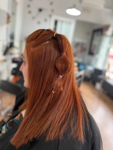 Chen Itza Peluqueros