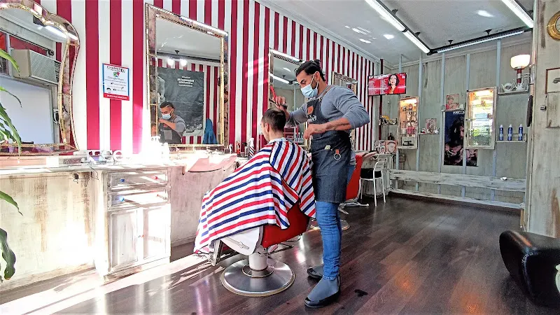 CHAMER · Peluquería de caballeros - Barbería Madrid