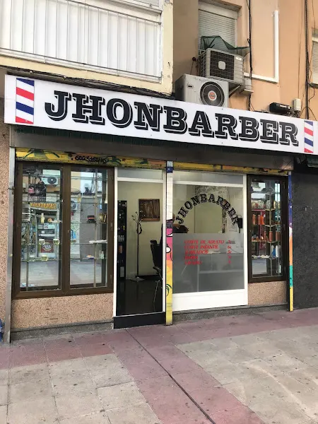 Jhon Barber Peluquería De Caballeros - Peluquería en Madrid - foto 2