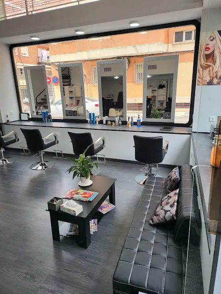 Salon Elegance