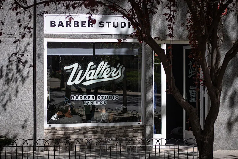 Walter´s Barber Studio. La barberia de Villaverde - Peluquería en Madrid - foto 2