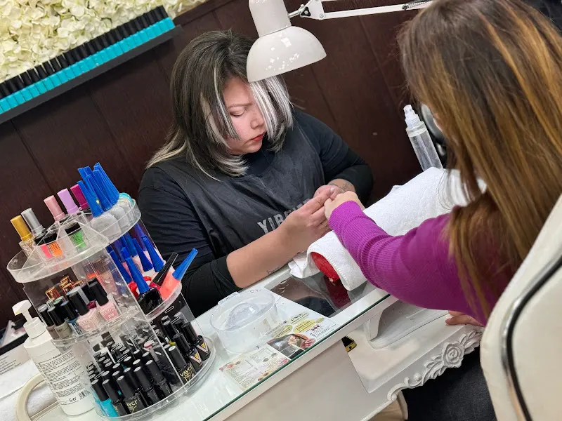 J Peluqueros - Peluquería en Madrid - foto 2