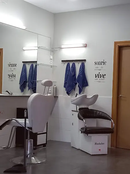 Peluqueria Los Amigos - Peluquería en Madrid - foto 2