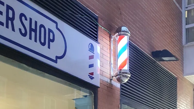 Artes'll barber shop - Peluquería en Madrid - foto 2
