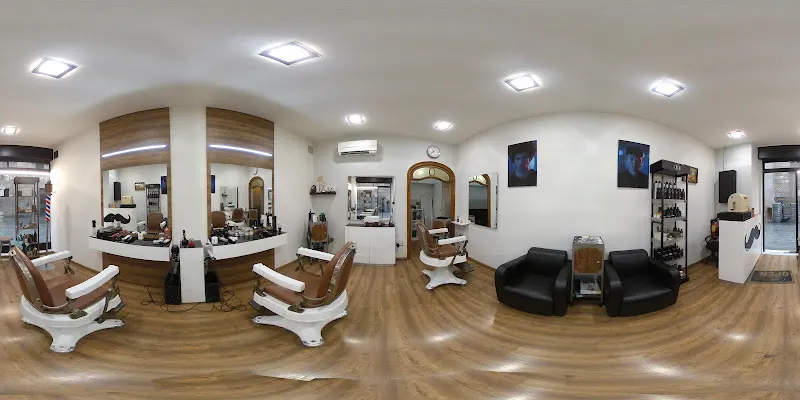 Vicenç Moretó Barbería. Barbas. Corte de pelo hombre. Productos. Higiene. Imagen. Belleza. Barbershop.