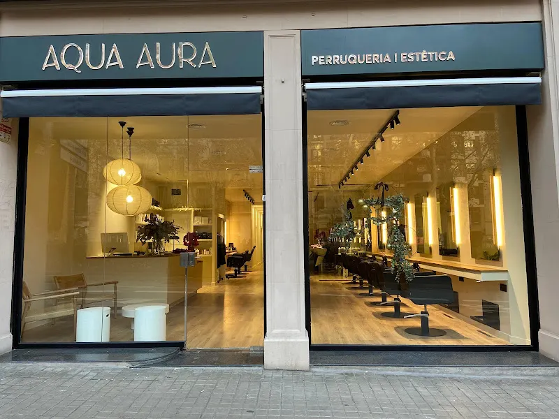 AQUA AURA SPA CAPILAR / PELUQUERÍA - Peluquería en Barcelona - foto 2