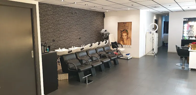 SOLUM Hair and Beauty